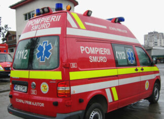 Polițistă rănită în urma răsturnării unei autospeciale în București SMURD