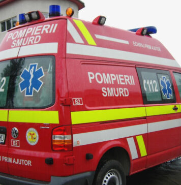 Două fetițe care se jucau în podul casei au căzut prin tavanul de rigips SMURD