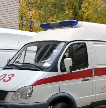 Coliziune între o ambulanţă, un autobuz şi un autoturism în Cluj-Napoca Ambulanta