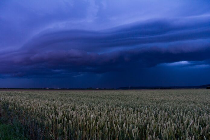 Shelf Cloud