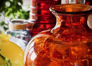 Obiecte antice furate din colecţiile unei celebre universităţi australiene, descoperite de poliția italiană Amfora