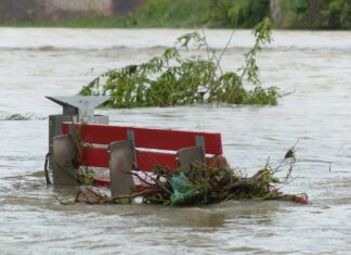 Concediu plătit în caz de ”urgenţă climatică”, introdus în Spania după inundațiile de amploare Inundatii