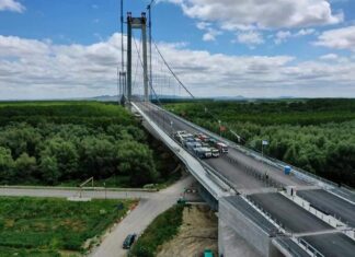 Asfaltul de pe podul de la Brăila va fi refăcut până la finalul lunii august Pod Braila