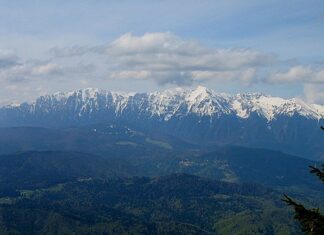 Pericol de avalanşă în munţii Bucegi Muntii Bucegi
