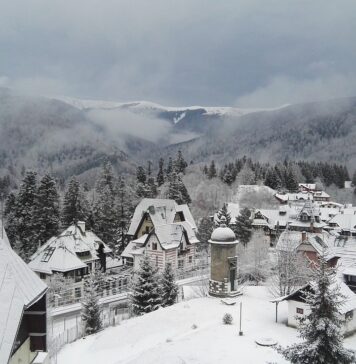 Drumul care face legătura între staţiunea Sinaia şi Cota 1400 din Munţii Bucegi, din nou închis Sinaia