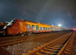 Primul tren electric produs în Polonia a ajuns în România Tren electric