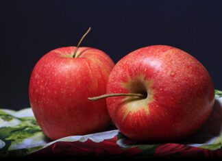 Noi reguli pentru producătorii agricoli care vor să-și vândă produsele la poartă Mere