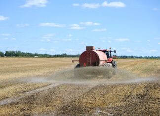 Ministrul Dezvoltării: Vor fi eliminate unele taxe plătite pentru extrasele de carte funciară Agricultura