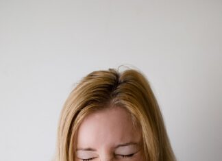 Medicii specialiști atenționează: Ce este „tusea celor 100 de zile” Gripa