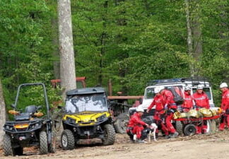 Turistă moartă după ce a căzut 30 de metri în gol, în munţii Rodnei Cautare