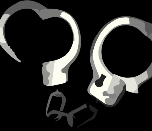 Tânăr reţinut în Constanța pentru jefuirea unei săli de jocuri de noroc arest