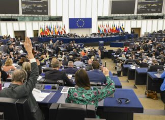 Centralele de apartament, interzise de Parlamentul European Parlament European