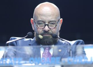 CRIZĂ DE ÎNCREDERE LA BREAZA. PIEDONE, AȘTEPTAT SĂ INTERVINĂ PUBLIC ÎN CAZUL APEI CONTAMINATE