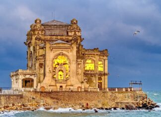 Cazinoul din Constanța, redeschis în luna noiembrie Cazinou Constanta