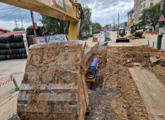 Trafic restricționat în Constanța: Lucrările de reabilitare a conductelor de apă pe strada Baba Novac continuă