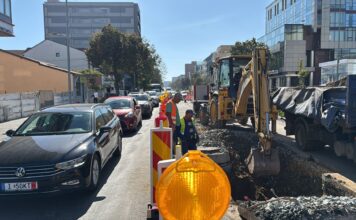 Lucrări majore pe bulevardul Mamaia pentru modernizarea rețelelor de apă și canalizare