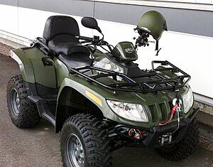 Amenzi aplicate conducătorilor de ATV-uri care au urcat pe dealul Muscelului din Zărneşti ATV