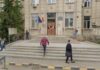 Doi bărbați din Bacău, arestați după ce au lovit și amenințat polițiștii