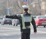 Profesor de legislaţie rutieră, judecat după ce a lovit cu mașina un polițist care dorea să îl testeze pentru alcoolemie